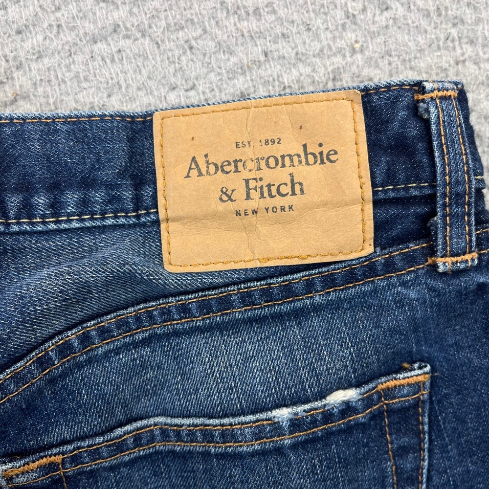 Abercrombie & Fitch Jeans The A&F Boot Mens 30x32 Blue Dark Distressed Denim